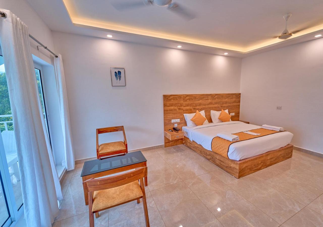 Ice Mist Pool Resort Munnar By Voye Homes Zewnętrze zdjęcie