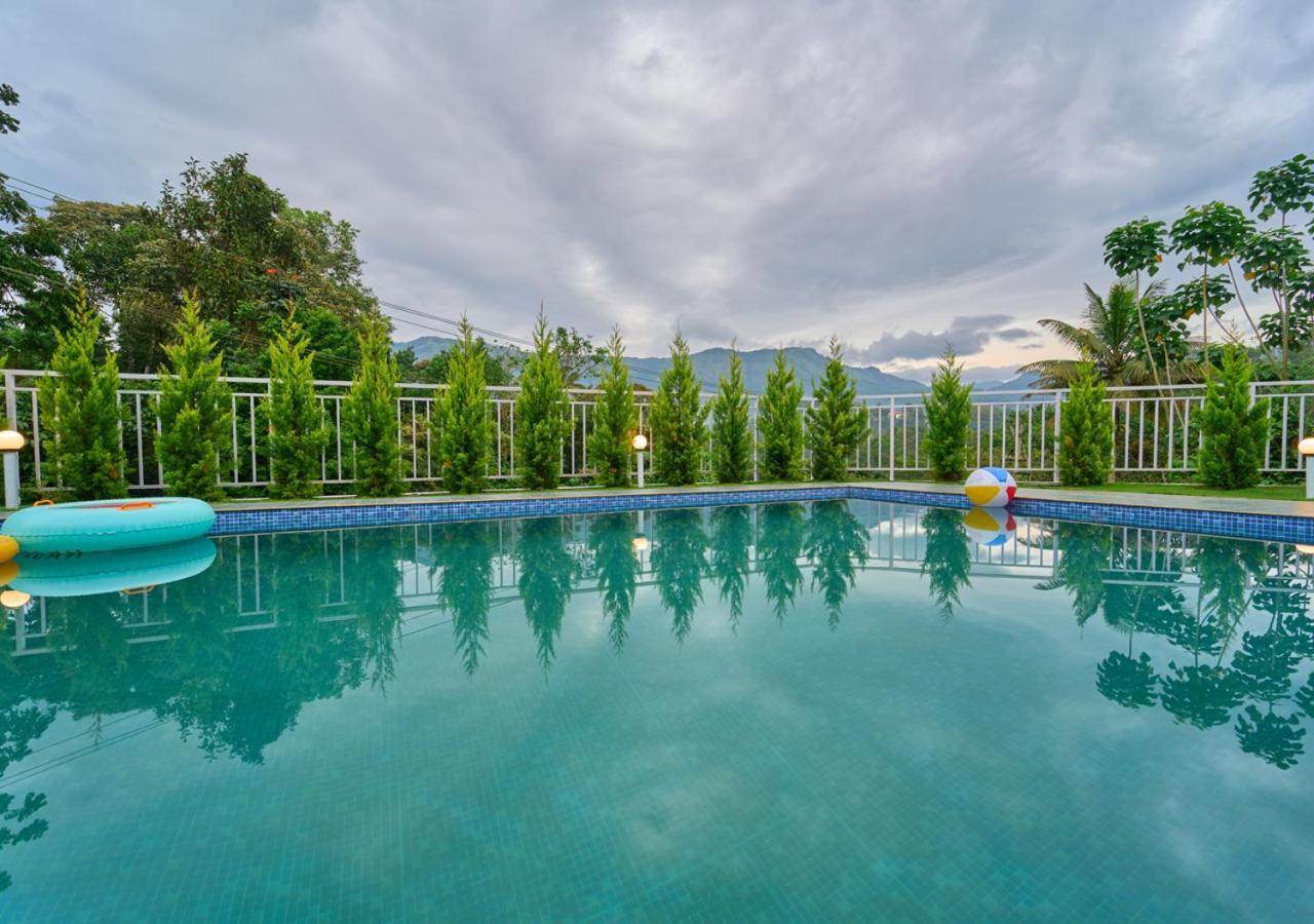 Ice Mist Pool Resort Munnar By Voye Homes Zewnętrze zdjęcie