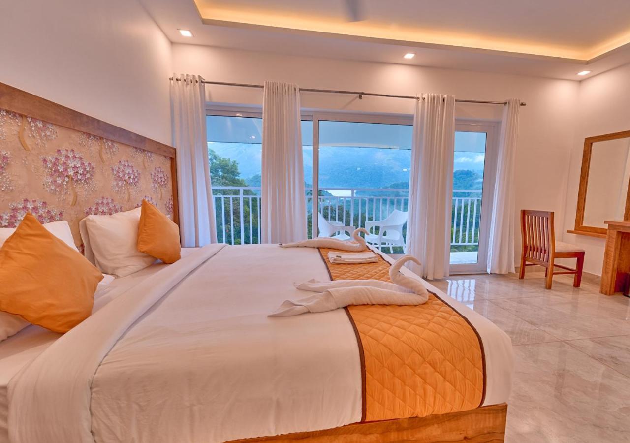 Ice Mist Pool Resort Munnar By Voye Homes Zewnętrze zdjęcie